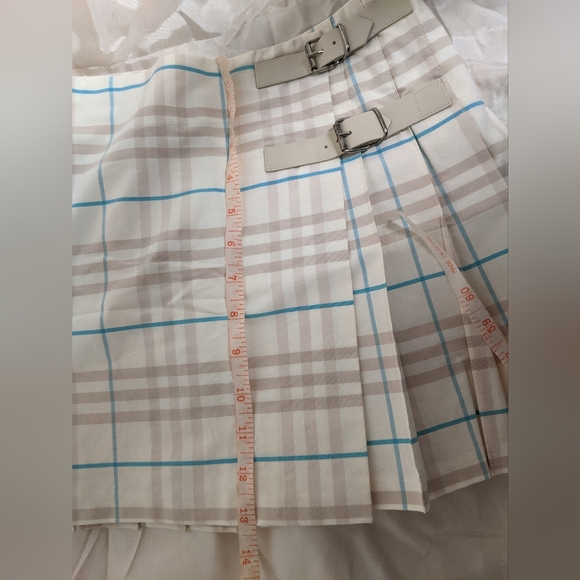 SOLD Burberry Pleated Plaid Mini Skirt Authentic - Picture 15 of 15